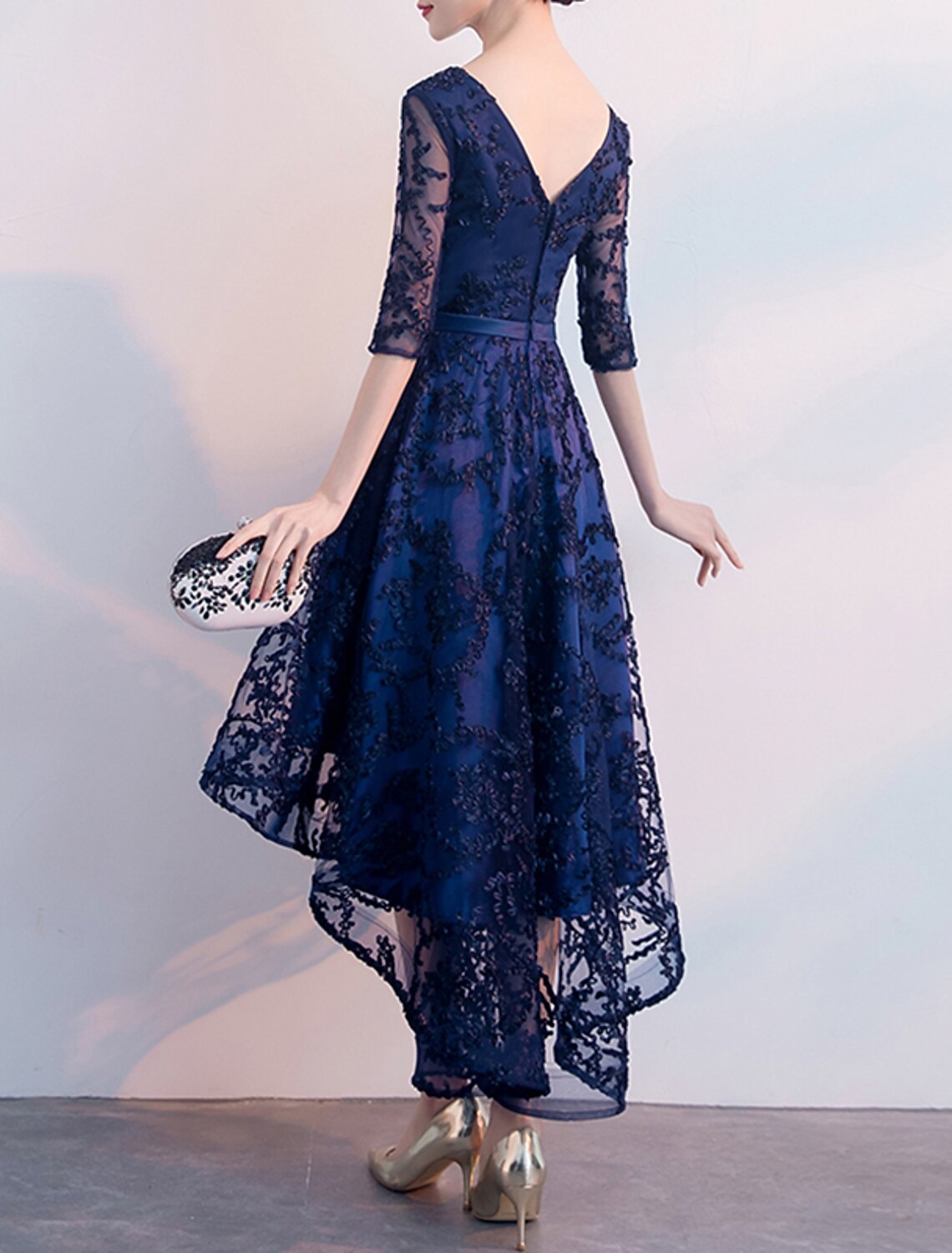 Abiti da cocktail a trapezio, abiti minimalisti, abiti da ospite per matrimoni, asimmetrici, maniche corte, scollo a V, tulle con pieghe
